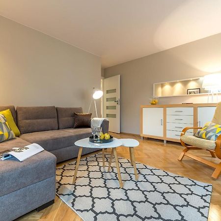 Chmielna 73 P&O Serviced Apartments Варшава Экстерьер фото